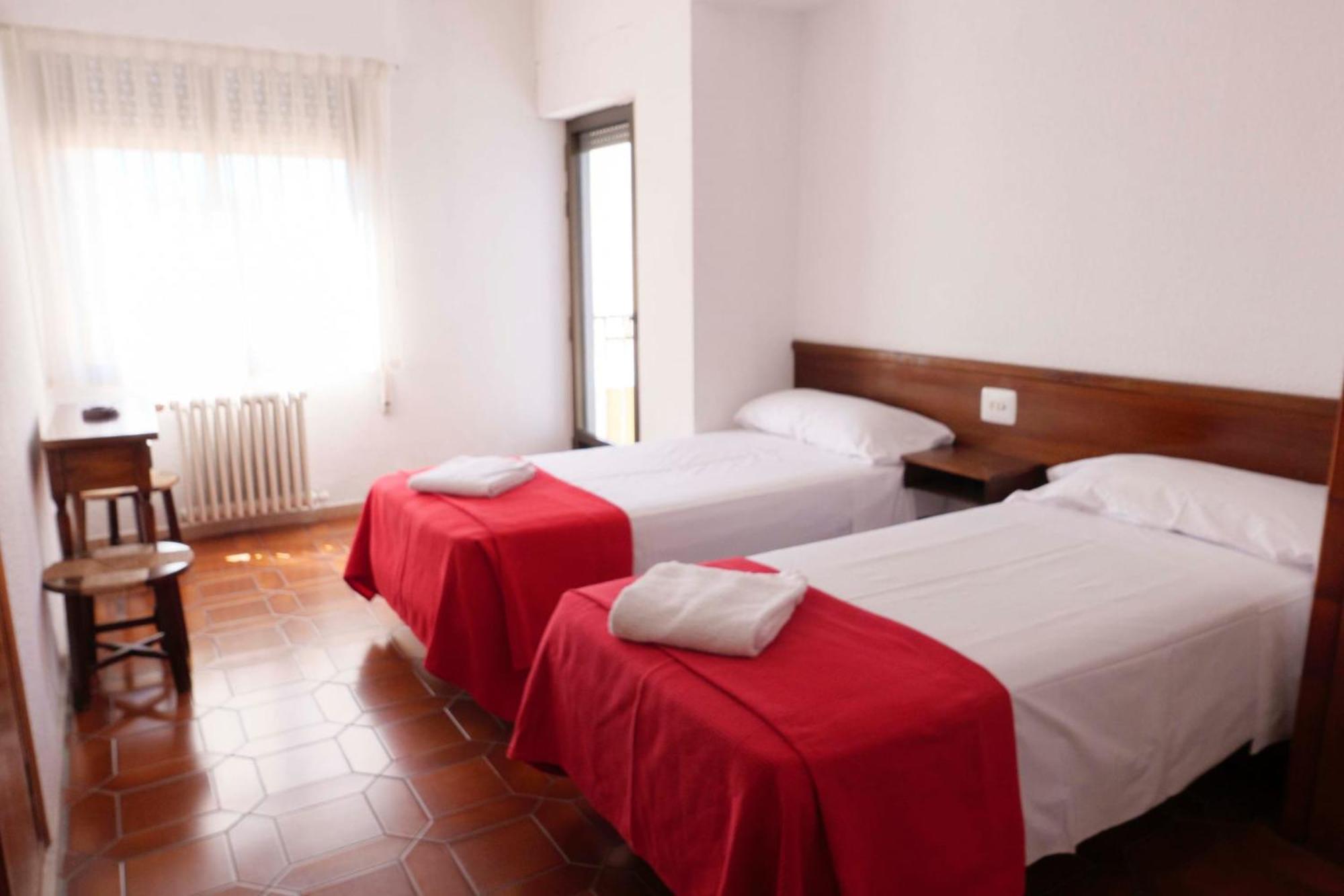 Hostal La Torre เบนิสกัสซิม ภายนอก รูปภาพ